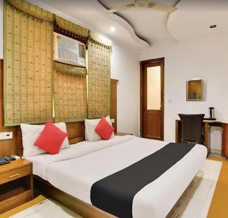 Tjs Royal Hotel Delhi Kültér fotó