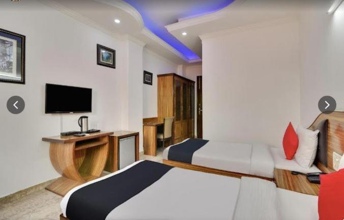 Tjs Royal Hotel Delhi Kültér fotó