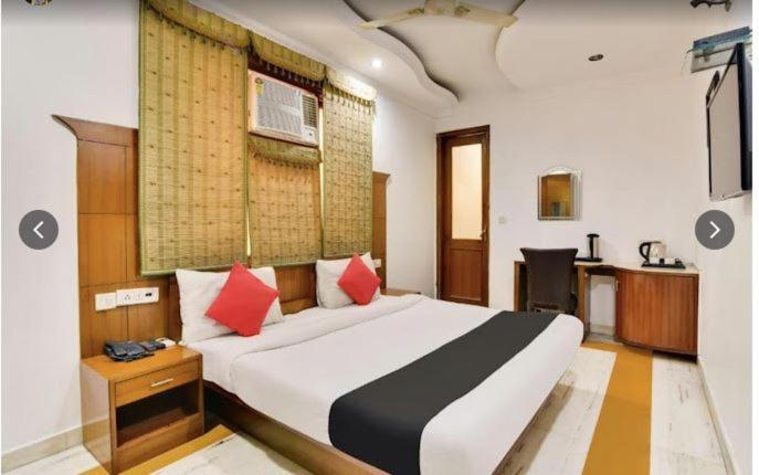 Tjs Royal Hotel Delhi Kültér fotó